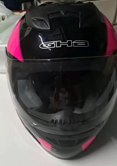 Casco de moto GHB negro y rosa - miniatura 1
