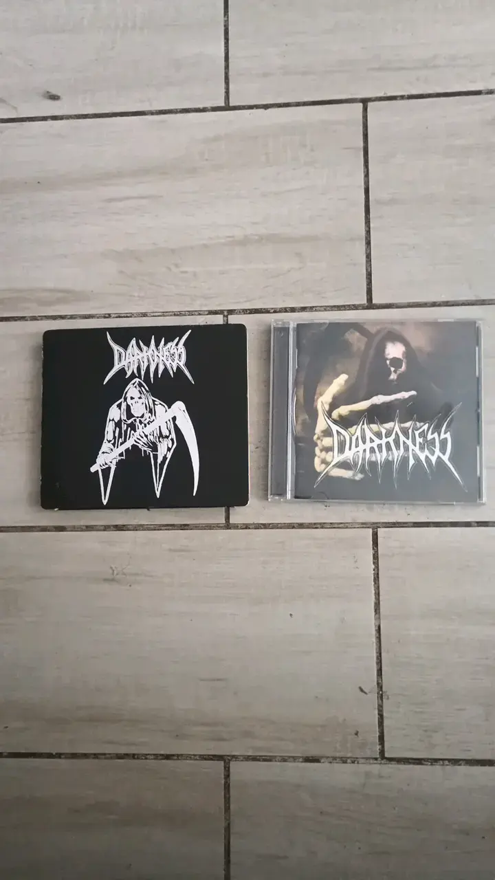 CDs de música Darkness con carátula original - 1