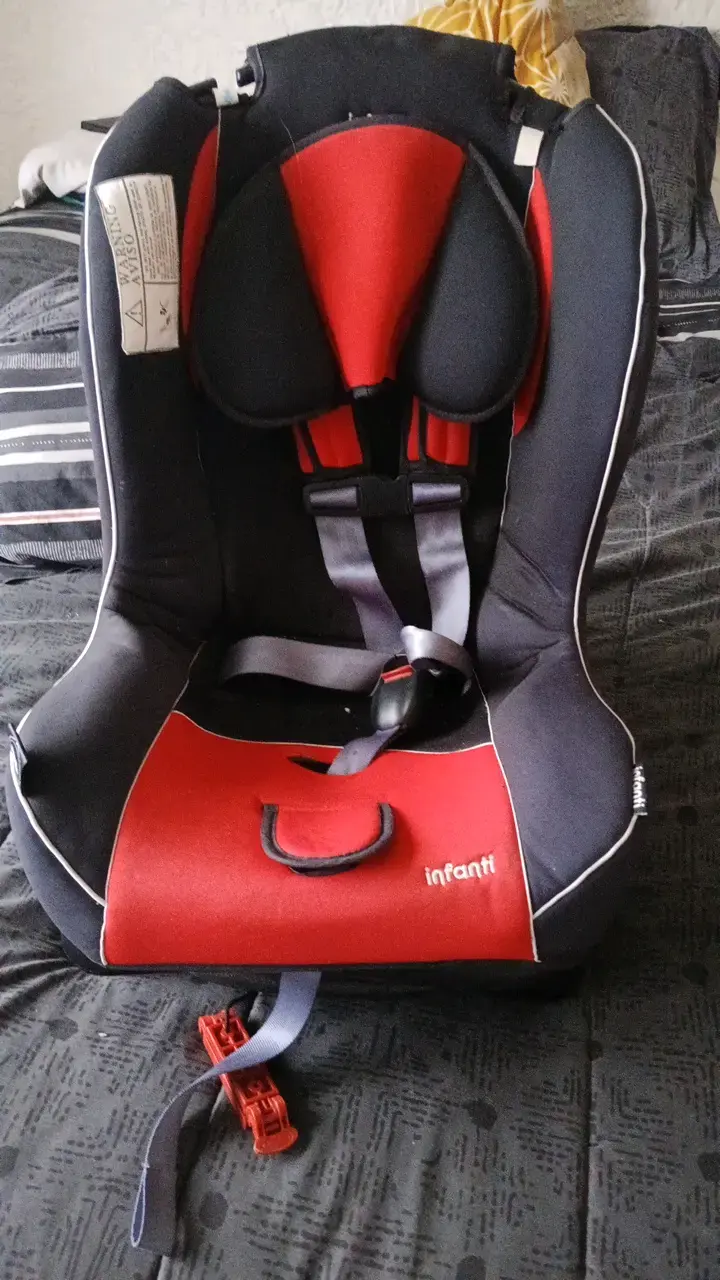 Silla de Auto para Bebé Infanti Roja