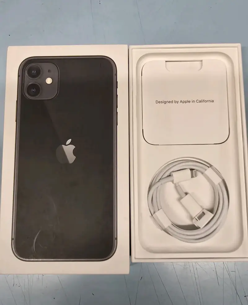 iPhone 11 en buen estado - 3