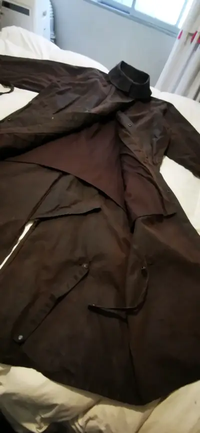 Abrigo largo impermeable marrón con capa desmontab - miniatura 2
