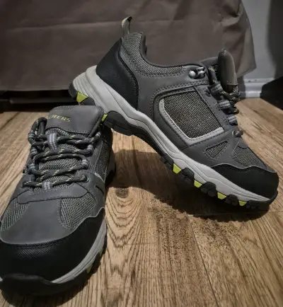 Zapatillas Skechers para hombre impermeables gris - miniatura 2