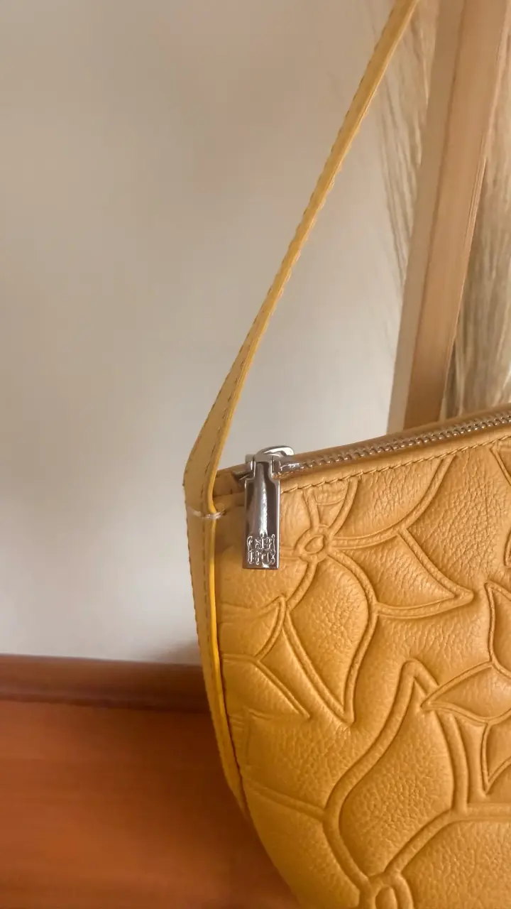 Cartera amarilla de cuero Carolina Herrera - 2