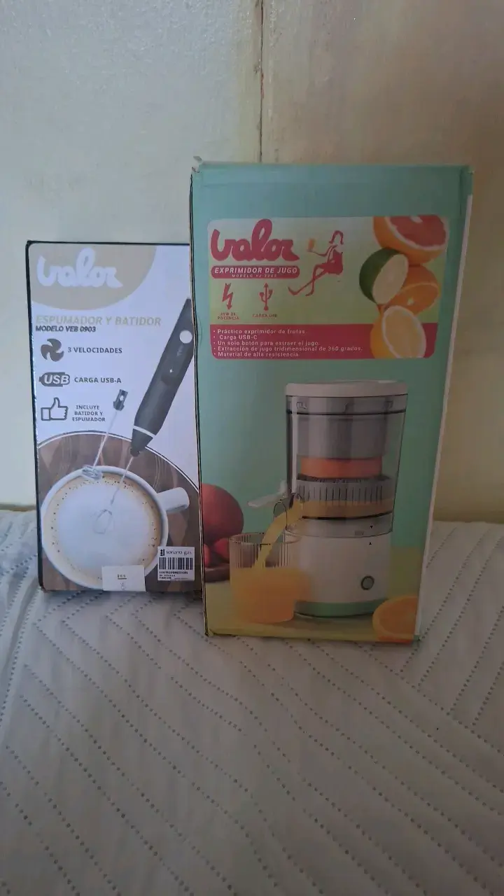Espumador + Exprimidor de Jugo Valor con Carga USB