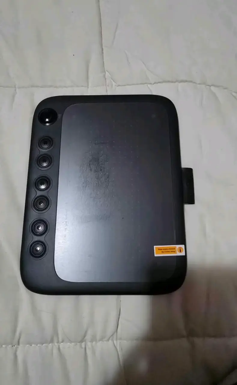 Tableta de Dibujo Ugee Q6 con Lápiz - 2