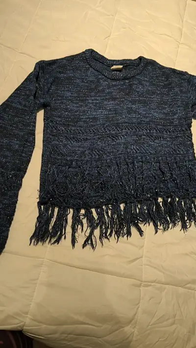 Suéter crop top mujer con flecos azul oscuro Shine - miniatura 1