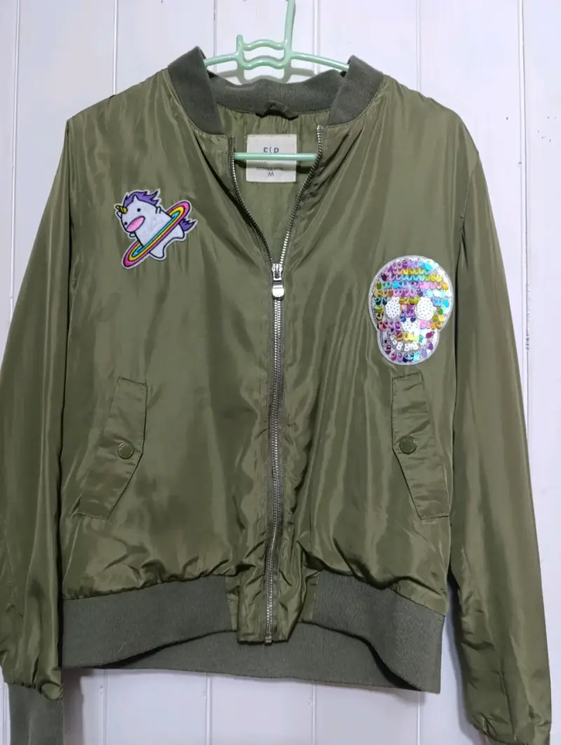 Chaqueta bomber verde con parches FSP - 1