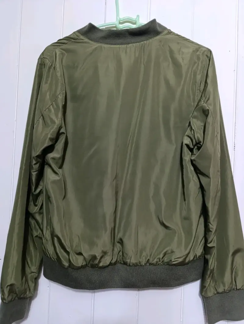 Chaqueta bomber verde con parches FSP - 2