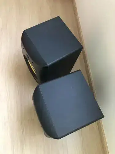 Parlantes monitores de Estudio KRK Rokit 8 g2 - miniatura 2
