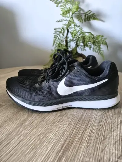 Zapatillas deportivas negras Nike Zoom para hombre - miniatura 2