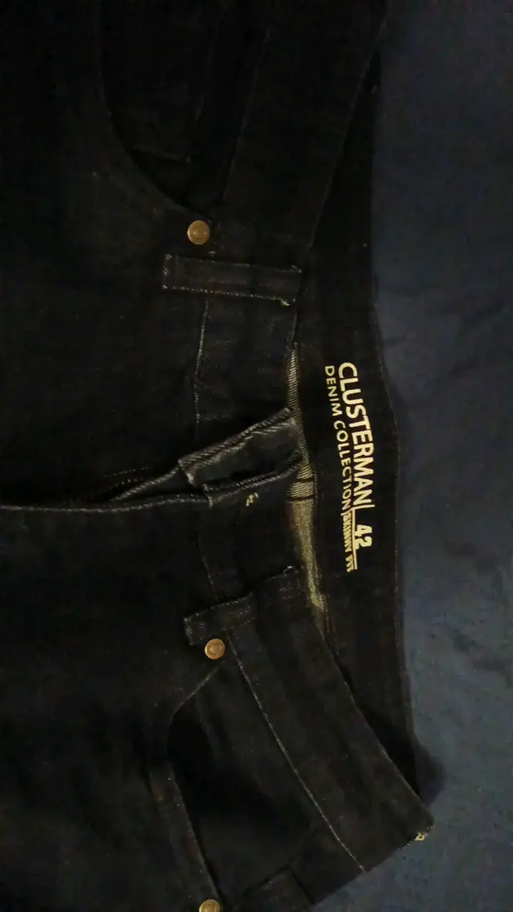 Jeans negros para hombre en buen estado - 2