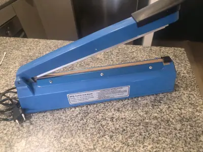 Selladora de bolsas PFS-300 azul - miniatura 1