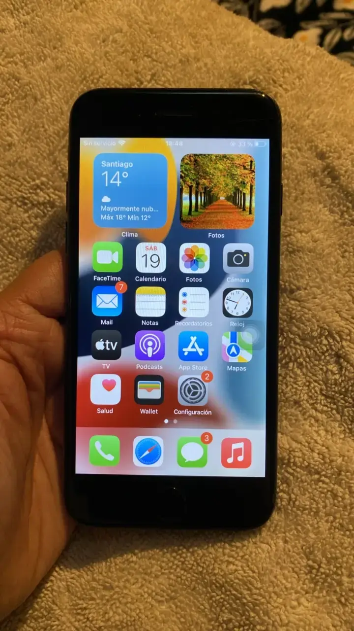 iPhone 7 en buen estado color negro - 5