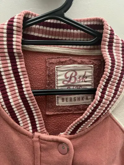 Chaqueta estilo varsity  Bsk - miniatura 6