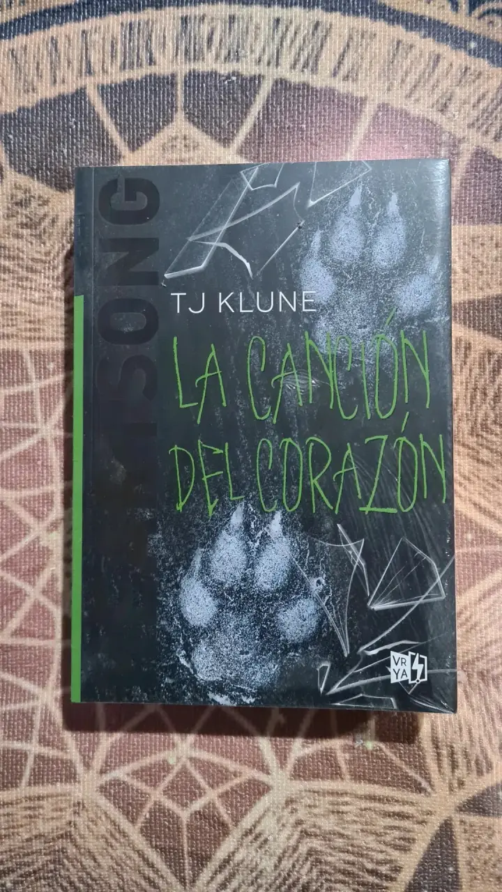Libro 'La Canción del Corazón' de TJ Klune