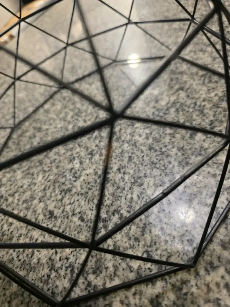 Frutero de metal negro diseño geométrico - 4