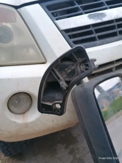 Espejo retrovisor para camión con brazo ajustable - miniatura 2