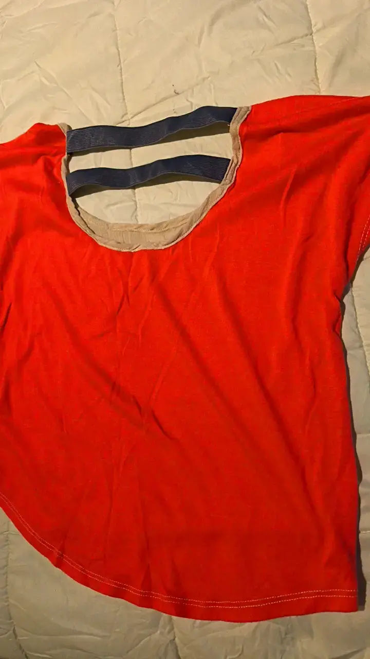 Blusa sin mangas color coral y beige - 3