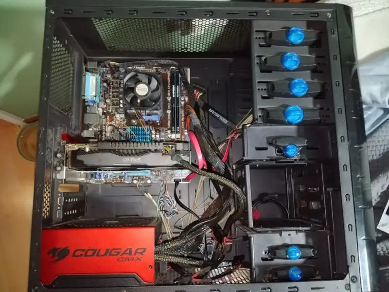 Computador de Escritorio con RAM DDR3 y Fuente Cougar - 2
