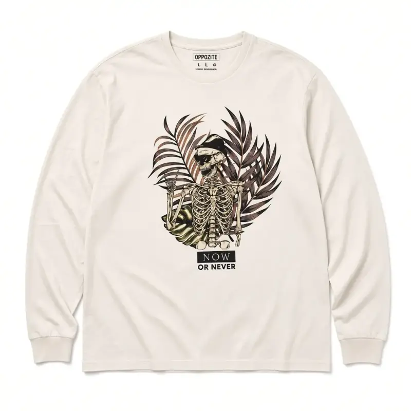 Polera manga larga Opposite con diseño esqueleto