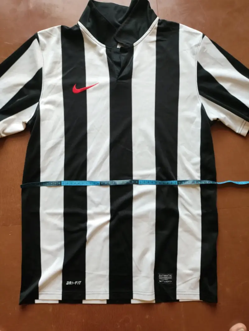 Camiseta deportiva a rayas Nike Dri-Fit ORIGINAL - 1