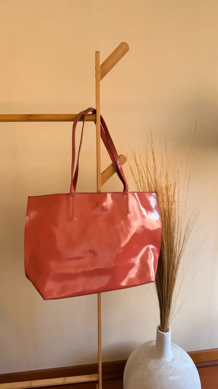 Bolso tote de charol bimba y Lola - 2