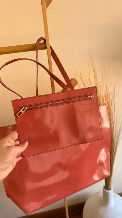 Bolso tote  de charol bimba y Lola - miniatura 3