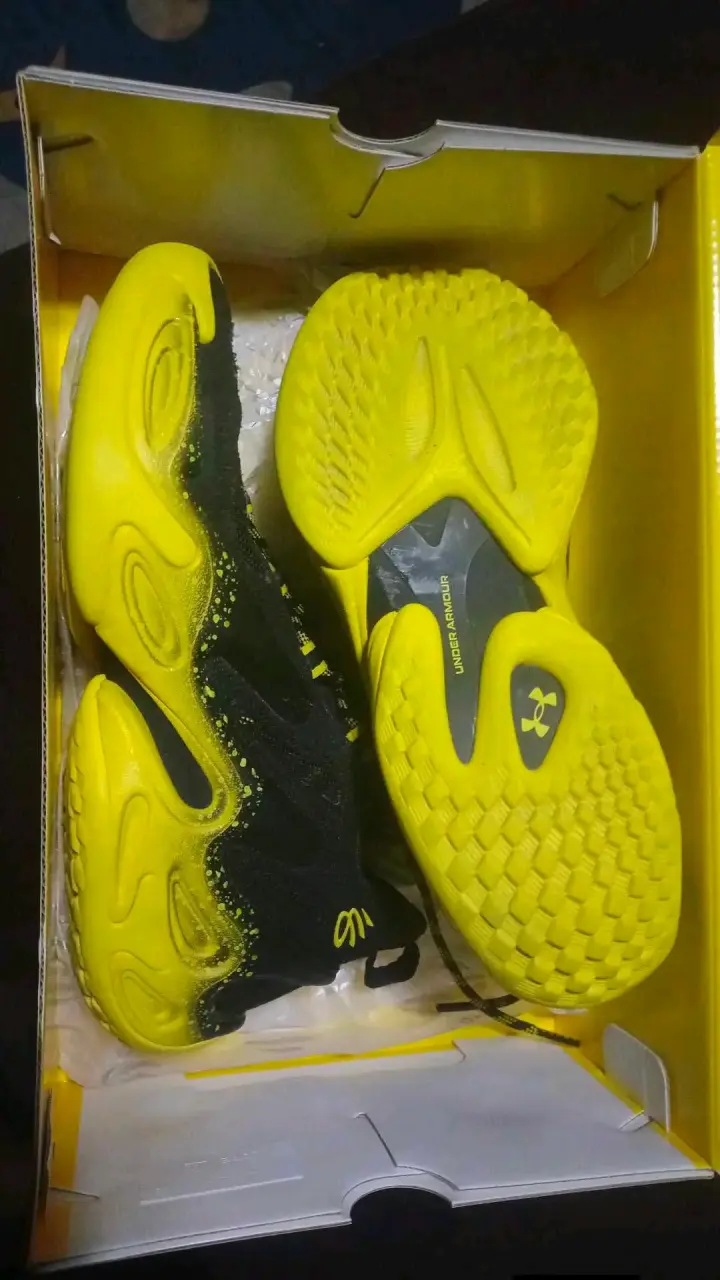 Curry 13 - 1