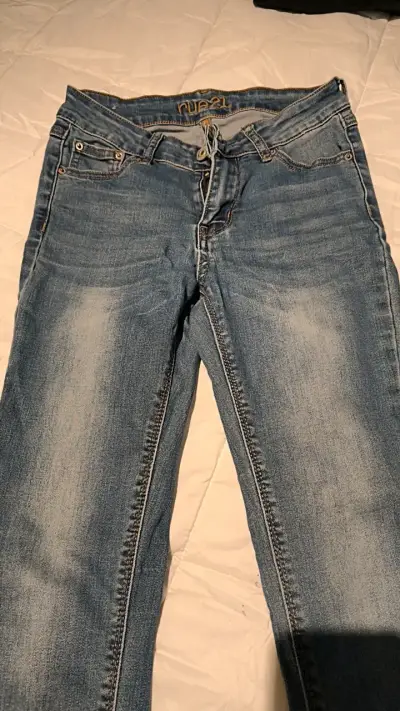 Jeans elasticados azul claro para mujer talla 36 - miniatura 3