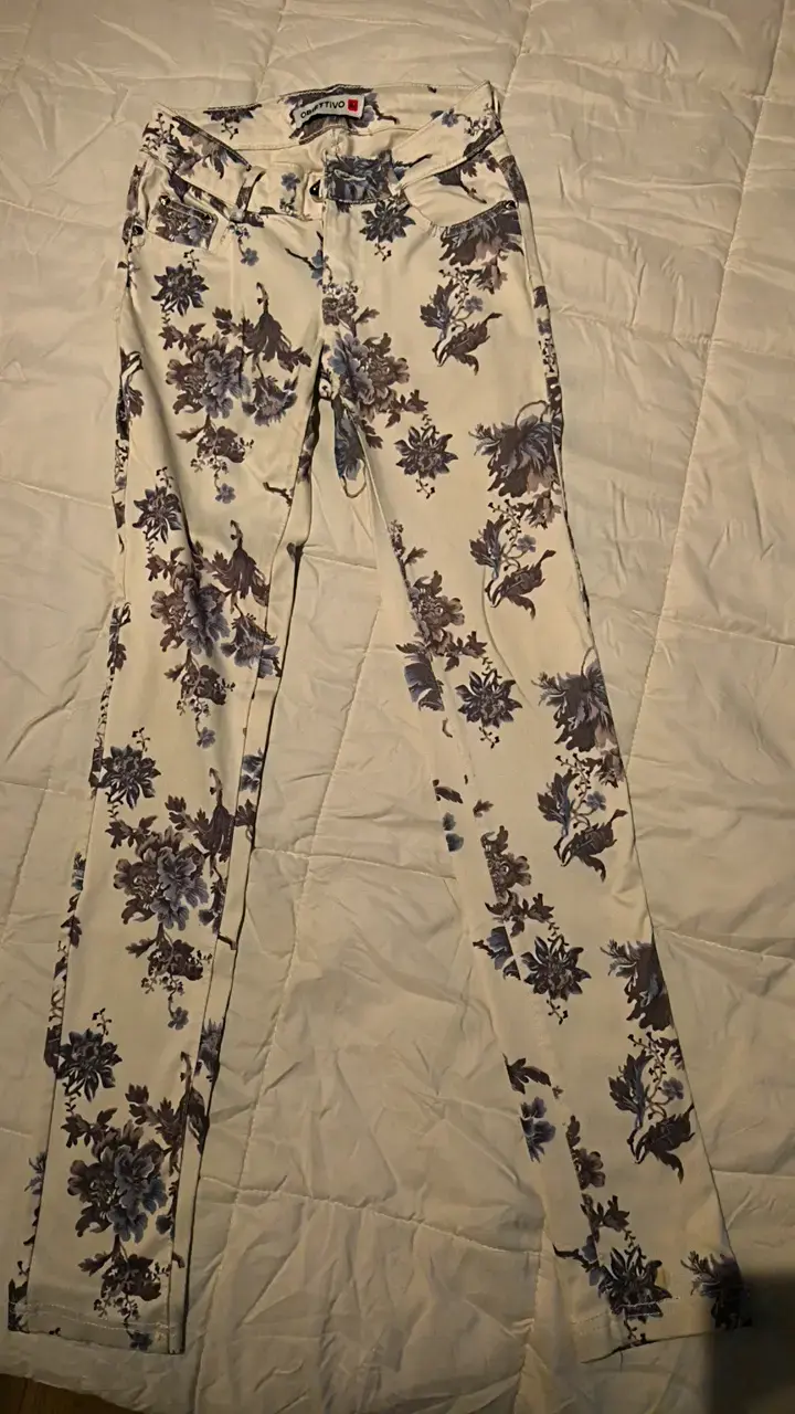 Jeans pantalon blanco floral azul skinny