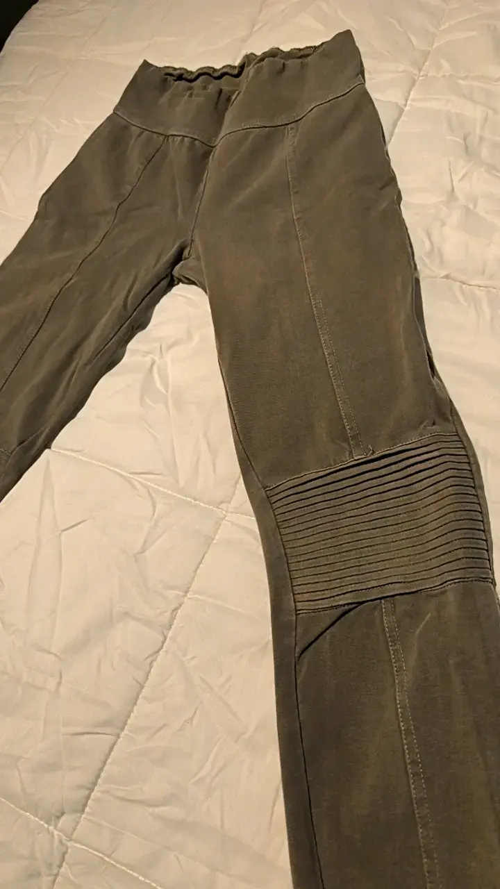 Leggings de mujer color gris con rodillera - 2