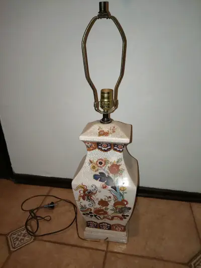 Lámpara de mesa cerámica decorativa vintage - miniatura 2