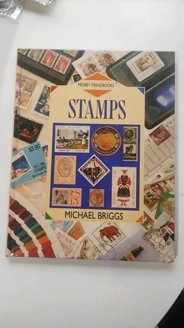 Manual de Filatelia "Stamps" de Michael Briggs - 1