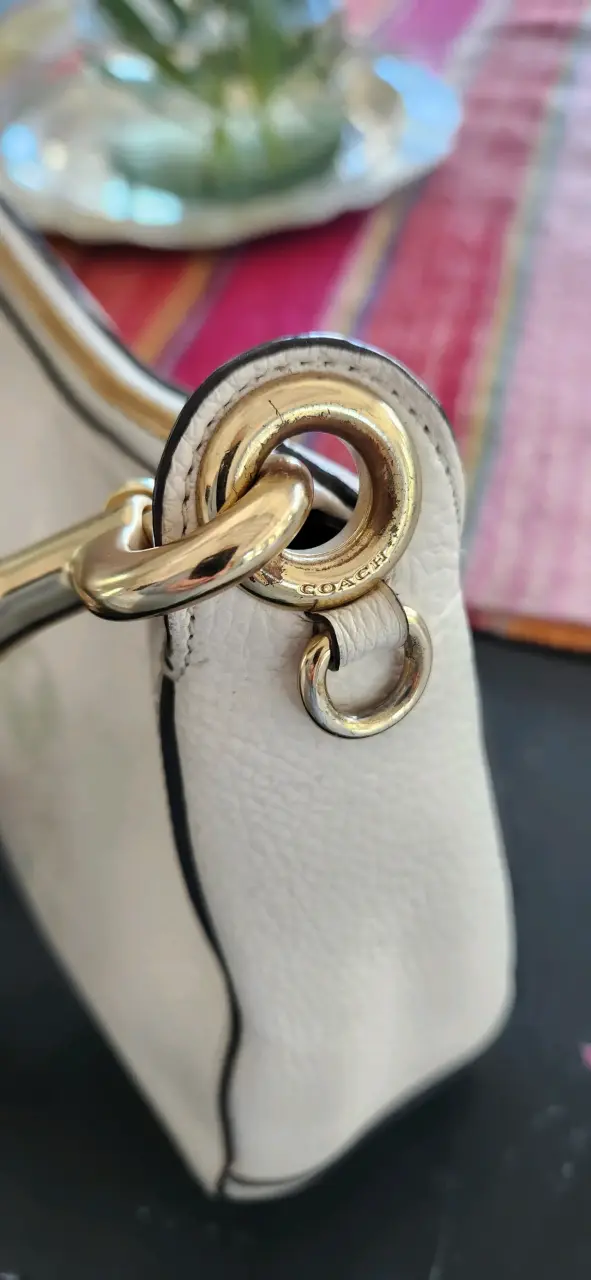 Cartera Coach de cuero beige con correa arcoíris - 5