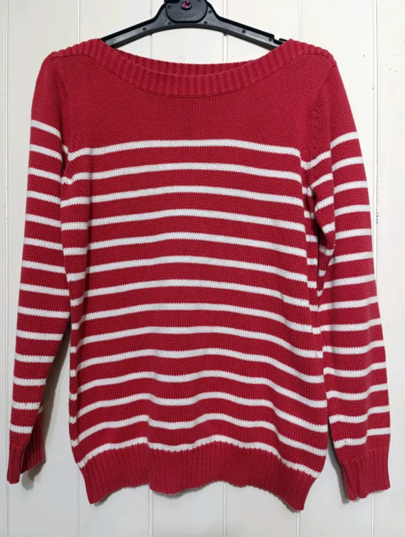 Suéter a rayas rojo y blanco para mujer - 1