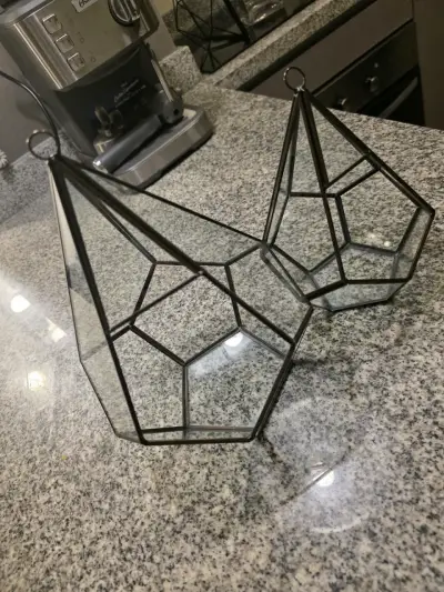 Terrarios geométricos de vidrio y metal - miniatura 1