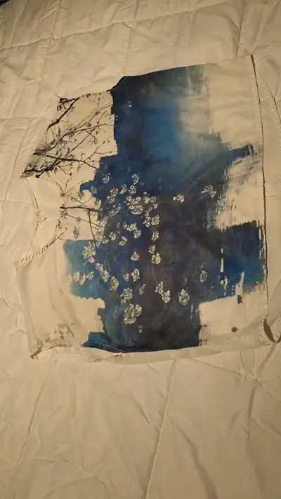 Blusa sin mangas con estampado floral azul - miniatura 4