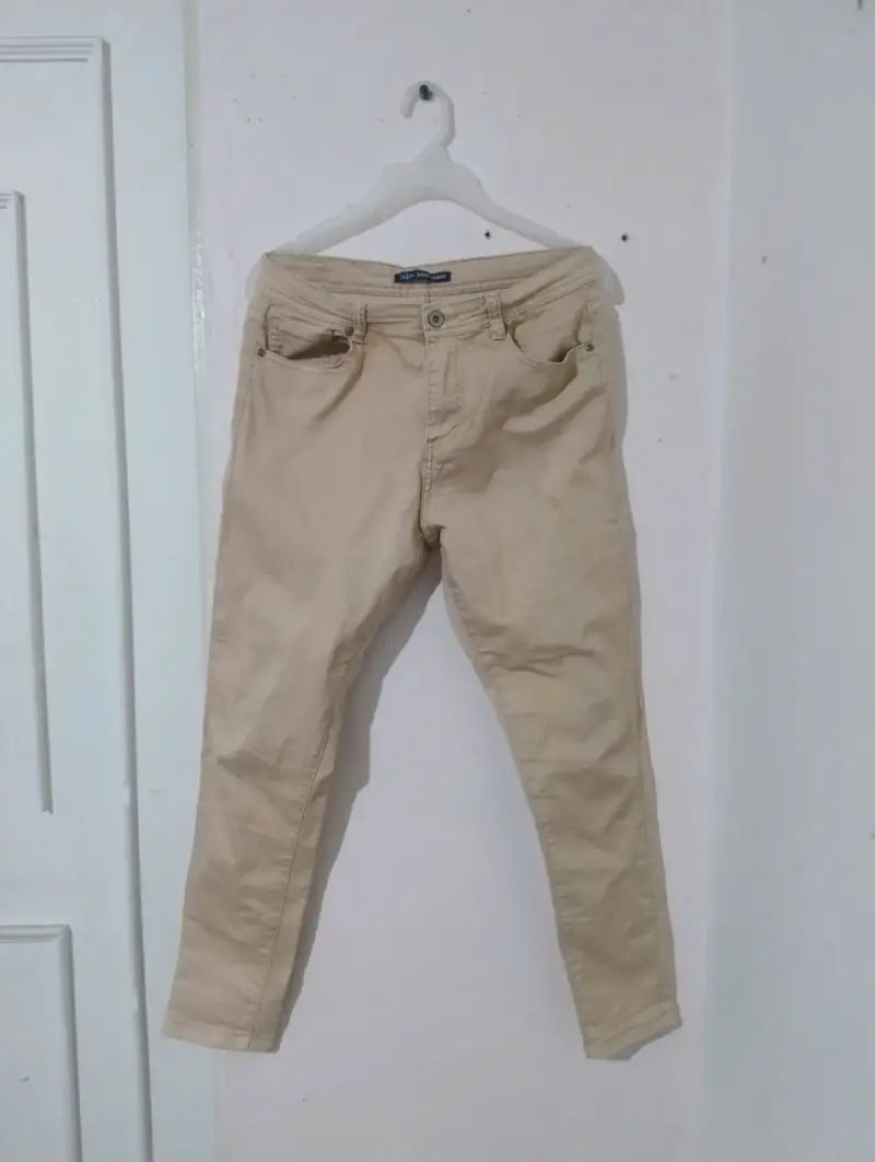 Pantalones beige para hombre talla 42