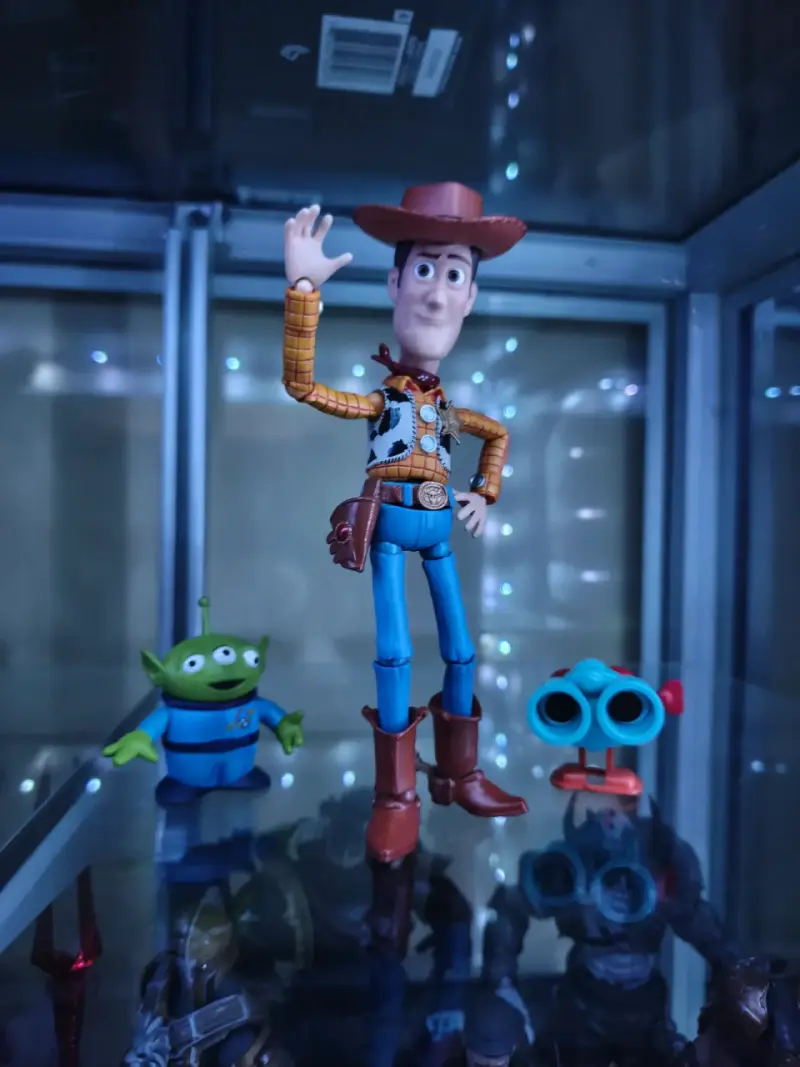 Figura de acción Woody Toy Story articulada - 2