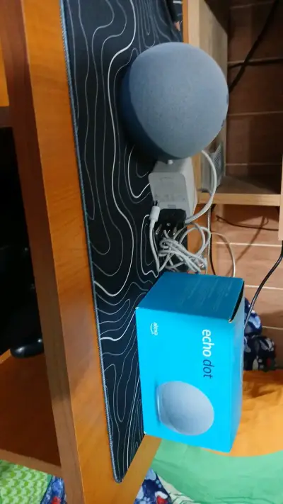 Echo Dot con Alexa color gris - miniatura 1