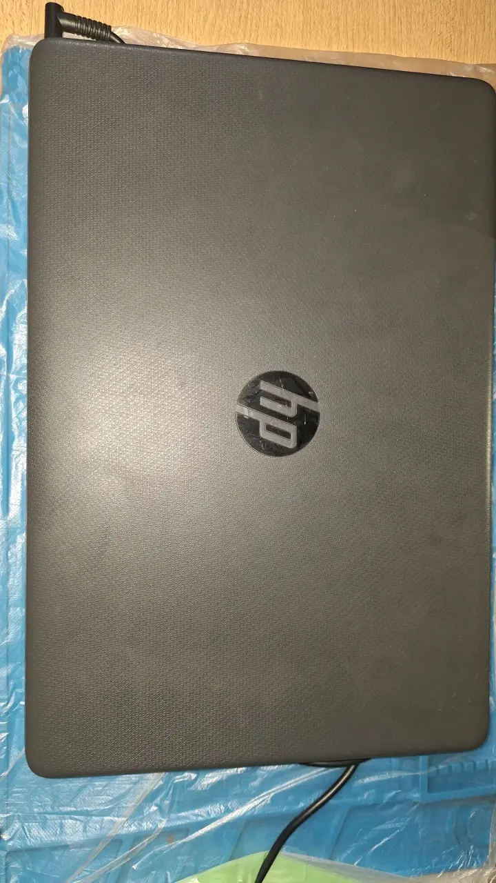 Notebook HP Intel i7 11° Generación 15.5 pulgadas - 6