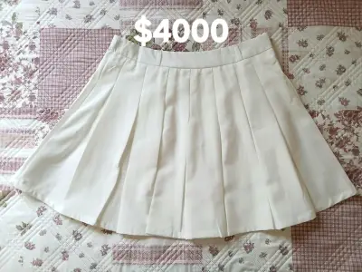 Falda plisada blanca - miniatura 1