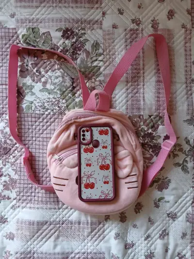 Mochila infantil Hello Kitty rosa - miniatura 2