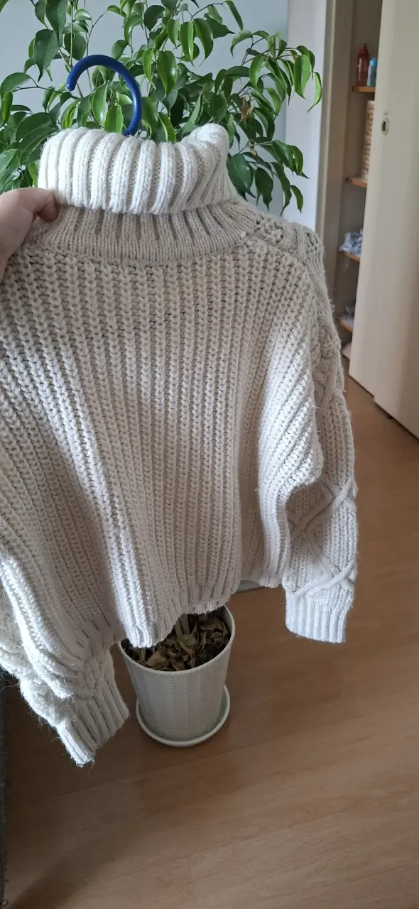 Suéter de lana tejido blanco con cuello alto - 2