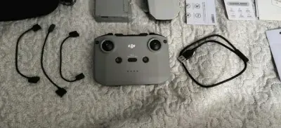 Drone DJI Mini 4K con accesorios completos - miniatura 3