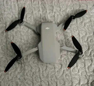 Drone DJI Mini 4K con accesorios completos - miniatura 6