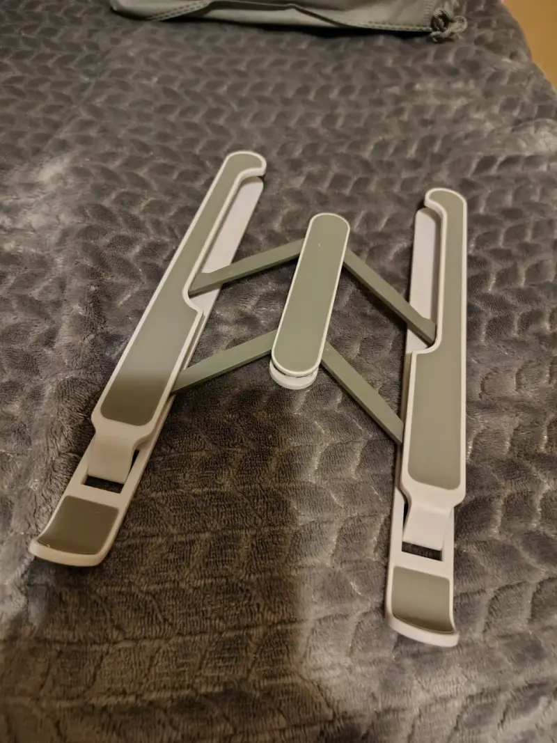 Soporte ajustable para portátil plegable