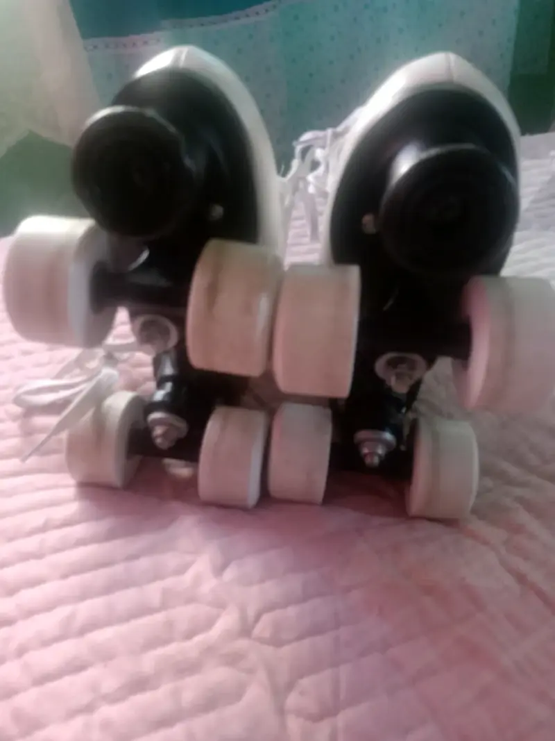 Patines de Cuatro Ruedas Blancos para Adulto - 2