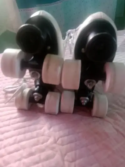 Patines de Cuatro Ruedas Blancos para Adulto - miniatura 2