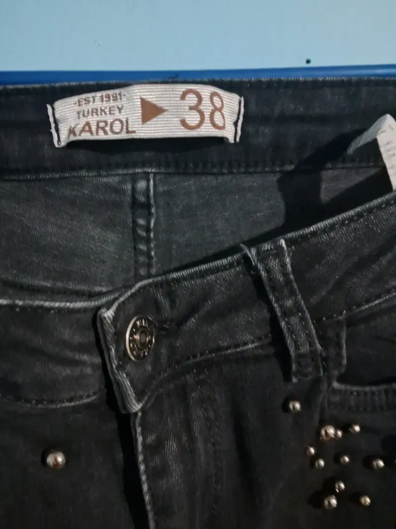Jeans negros con tachas talla 38 - 5